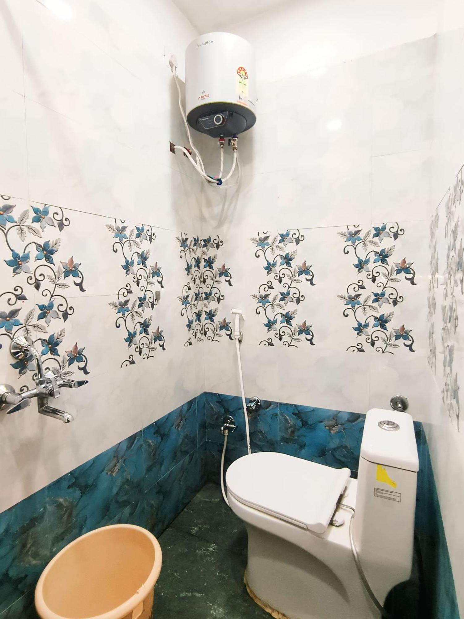 Shree Trilokeshwar Guesthouse Уджайн Екстериор снимка